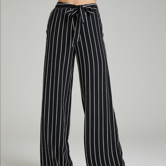 🦋🔥fashion nova pants💜 - Picture 3 of 8